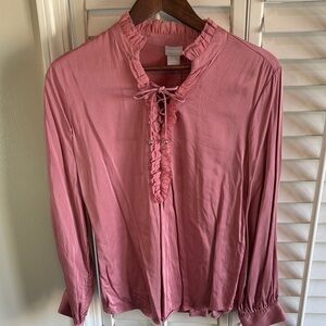 EASTER 👒👛👗 Chico's Dusty Rose Ruffle Blouse Size 2 (large)